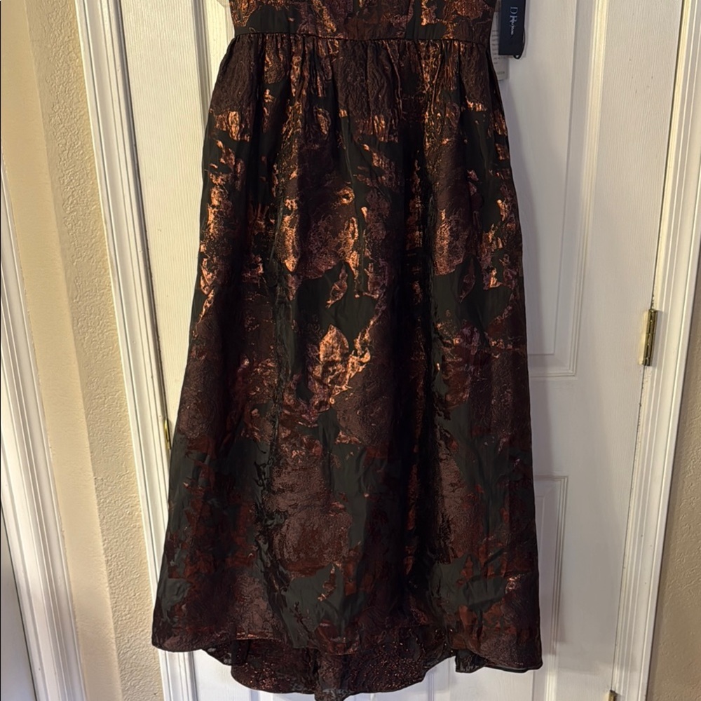 NWT Vera Wang High Low Dress in Black and Copper. Size 12. - Picture 3 of 12